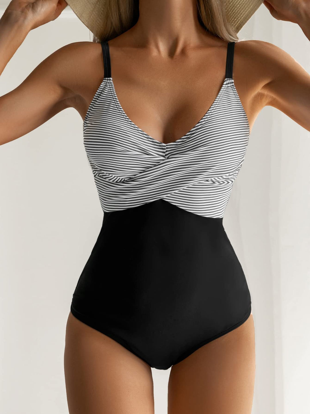 Varella | Costume Tropicale Scollo a V
